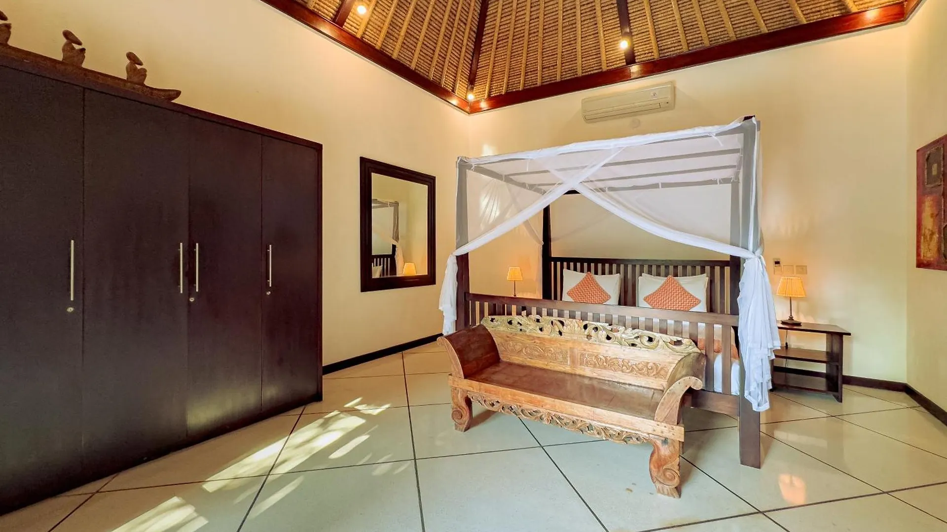 Villa Kebun Managed By Villa Bugis Seminyak  Seminyak (Bali)